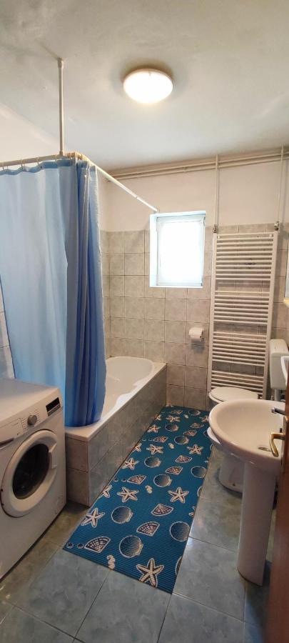 Apartmani Kevric Novi Vinodolski Zewnętrze zdjęcie